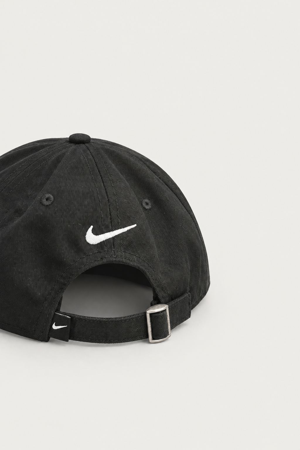 Nike Swoosh Edge Cap — detail