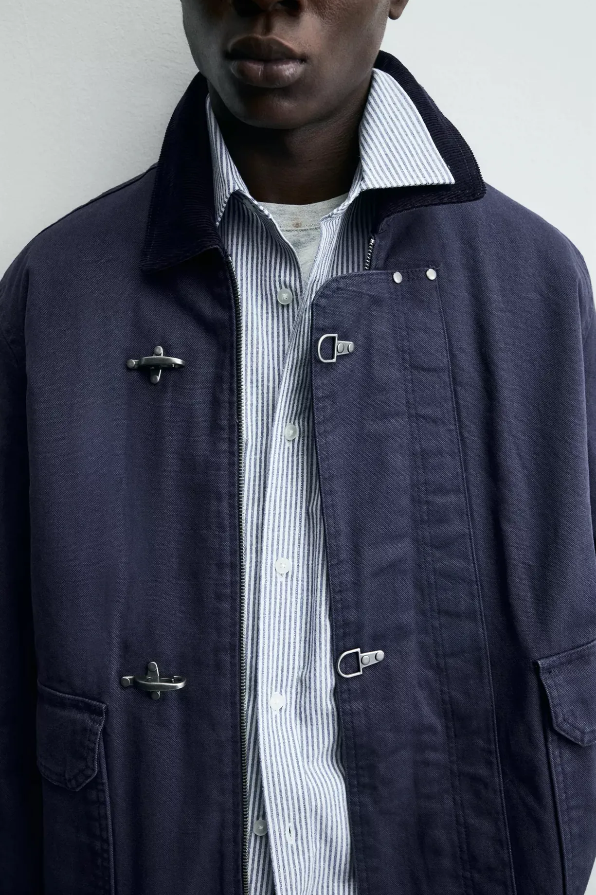 Contrast Collar Jacket with Fireman Clasps — detail