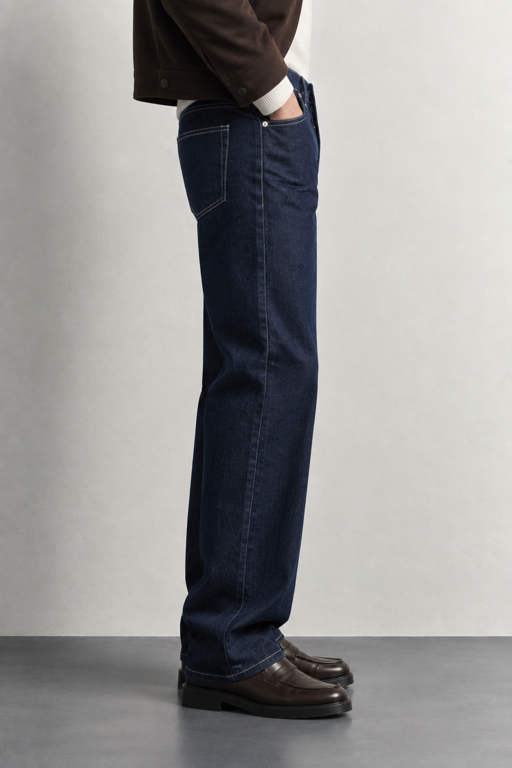 Dark Indigo Loose Fit Jeans — detail